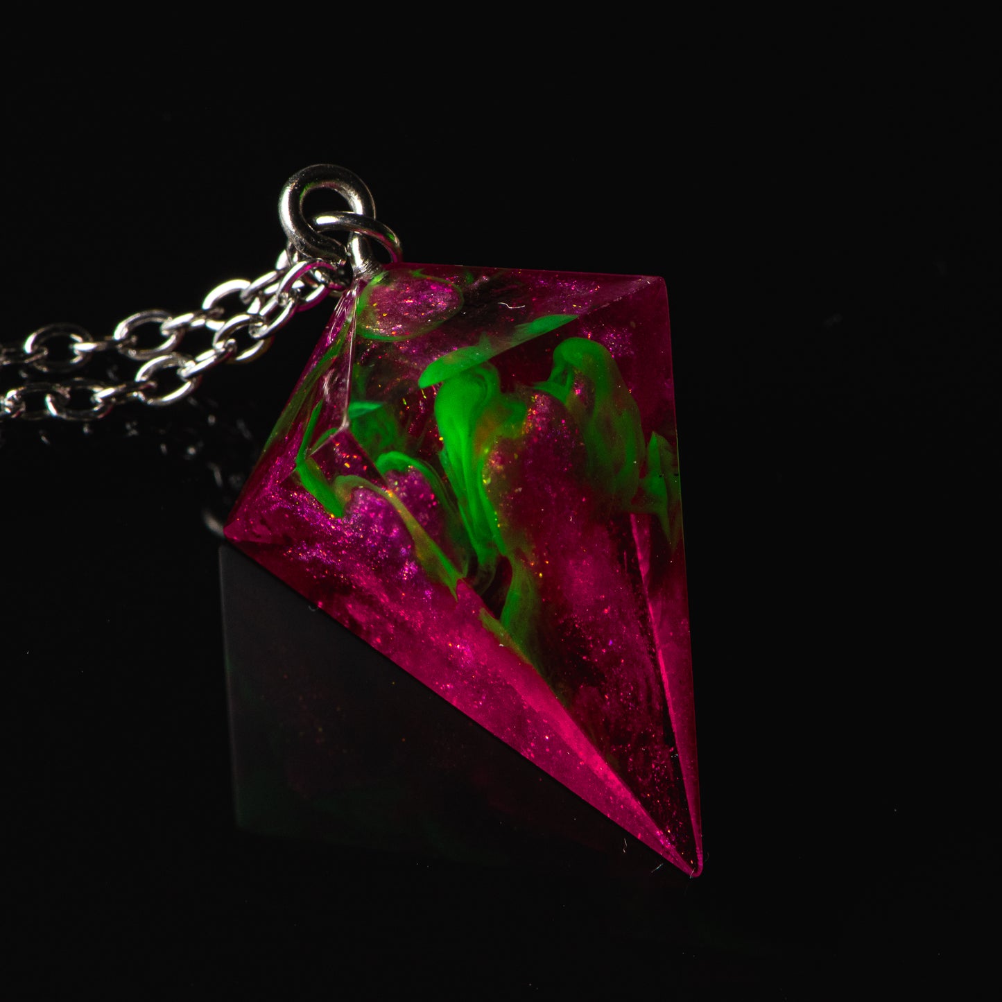 Poison (UV reactive) /Signature Concept: Artistic Design Service & Handmade Necklace