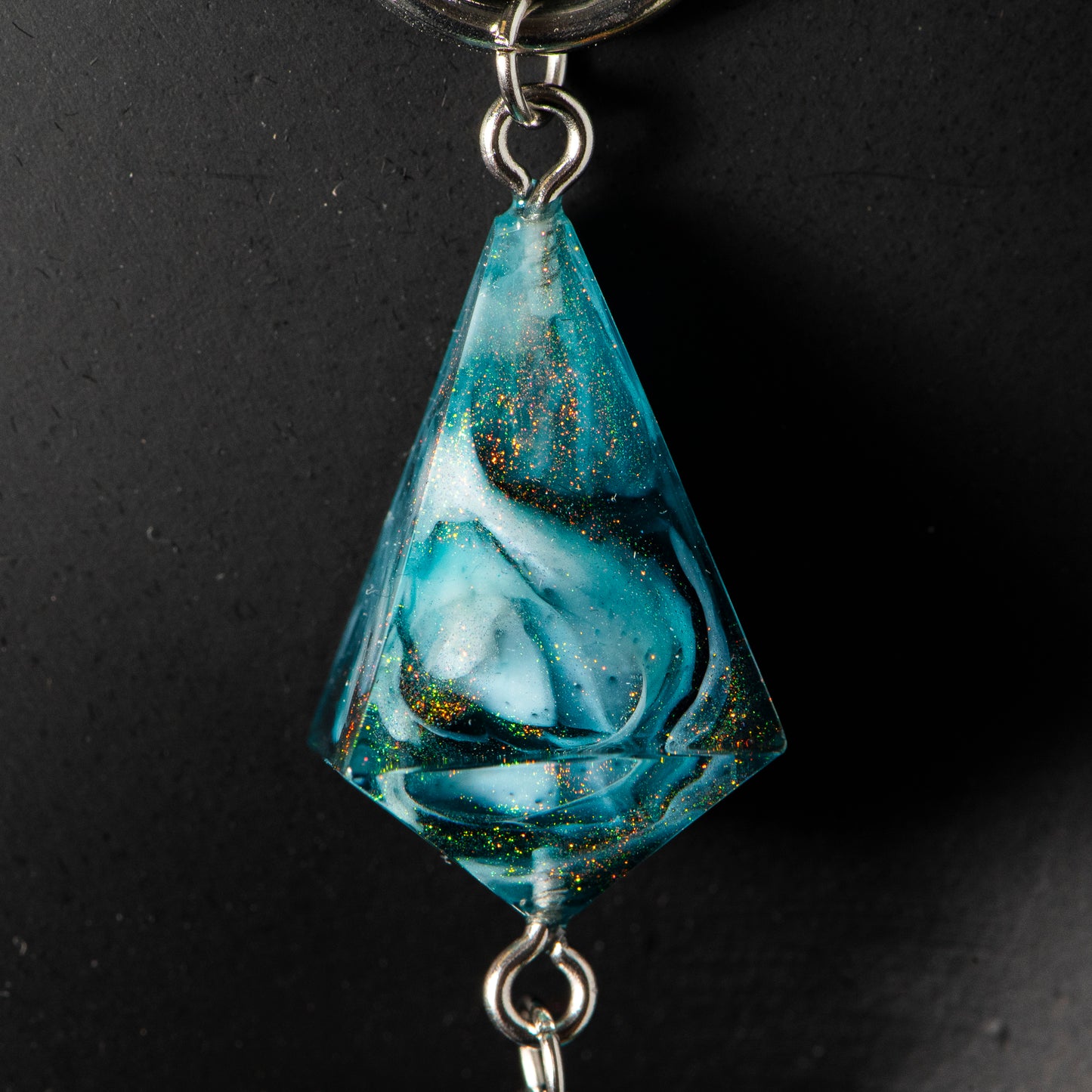 Shalinnis (Chic Style) /Signature Concept: Artistic Design Service & Handmade Necklace