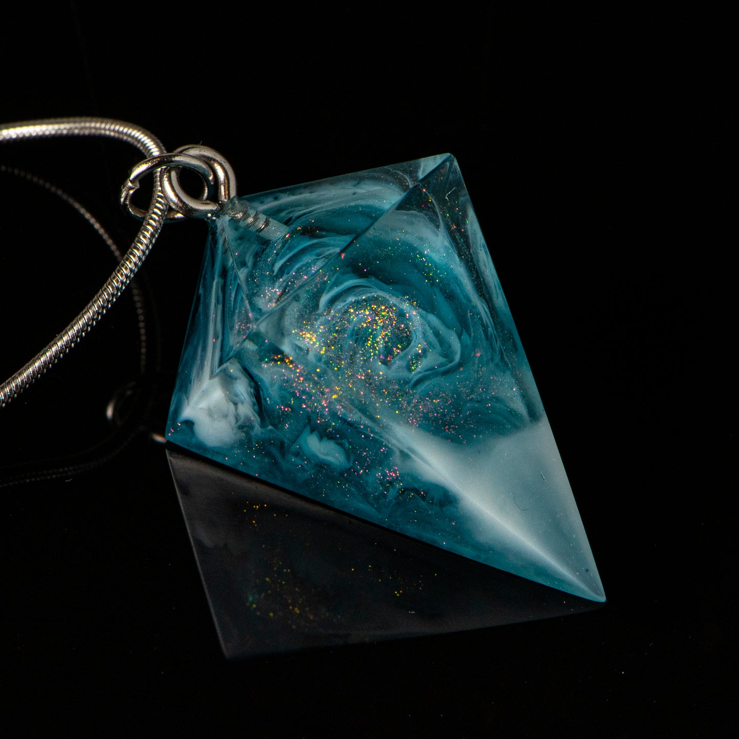 Shalinnis /Signature Concept: Artistic Design Service & Handmade Necklace