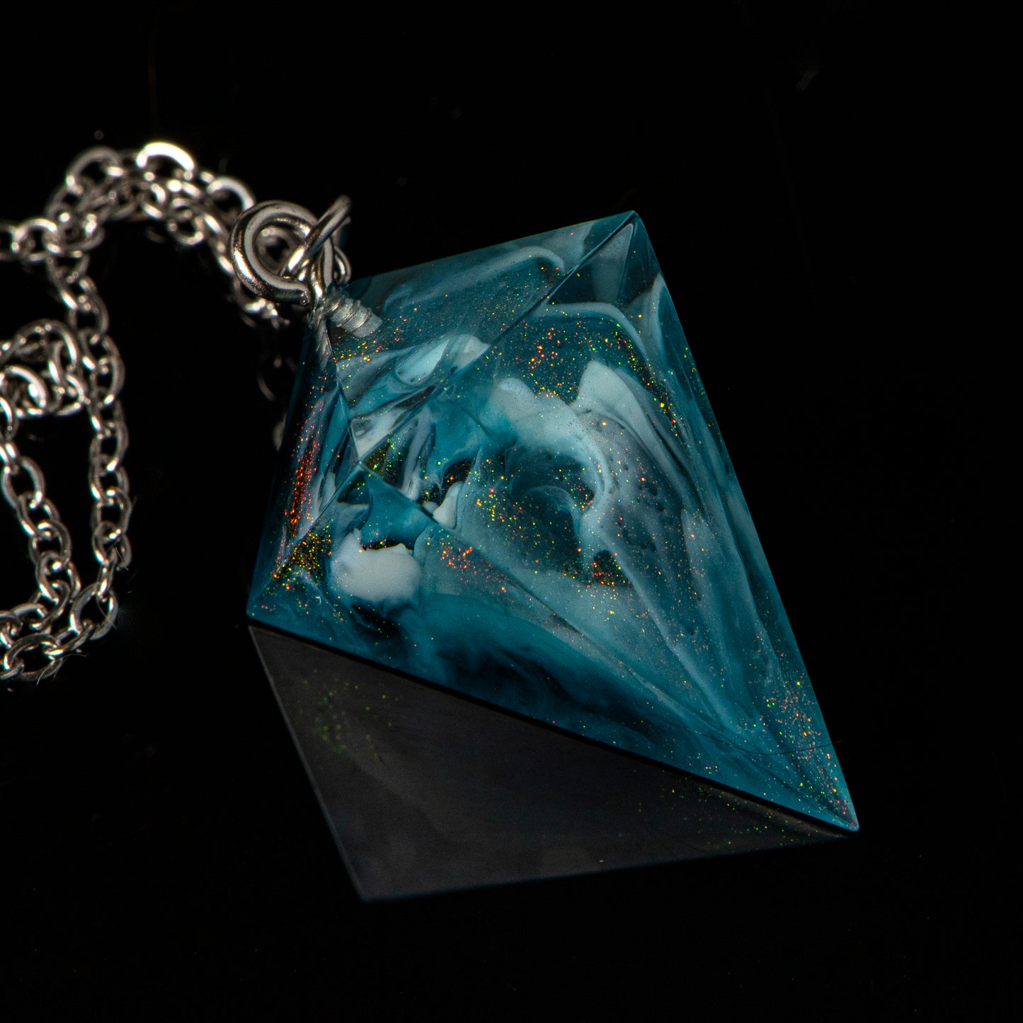 Shalinnis /Signature Concept: Artistic Design Service & Handmade Necklace