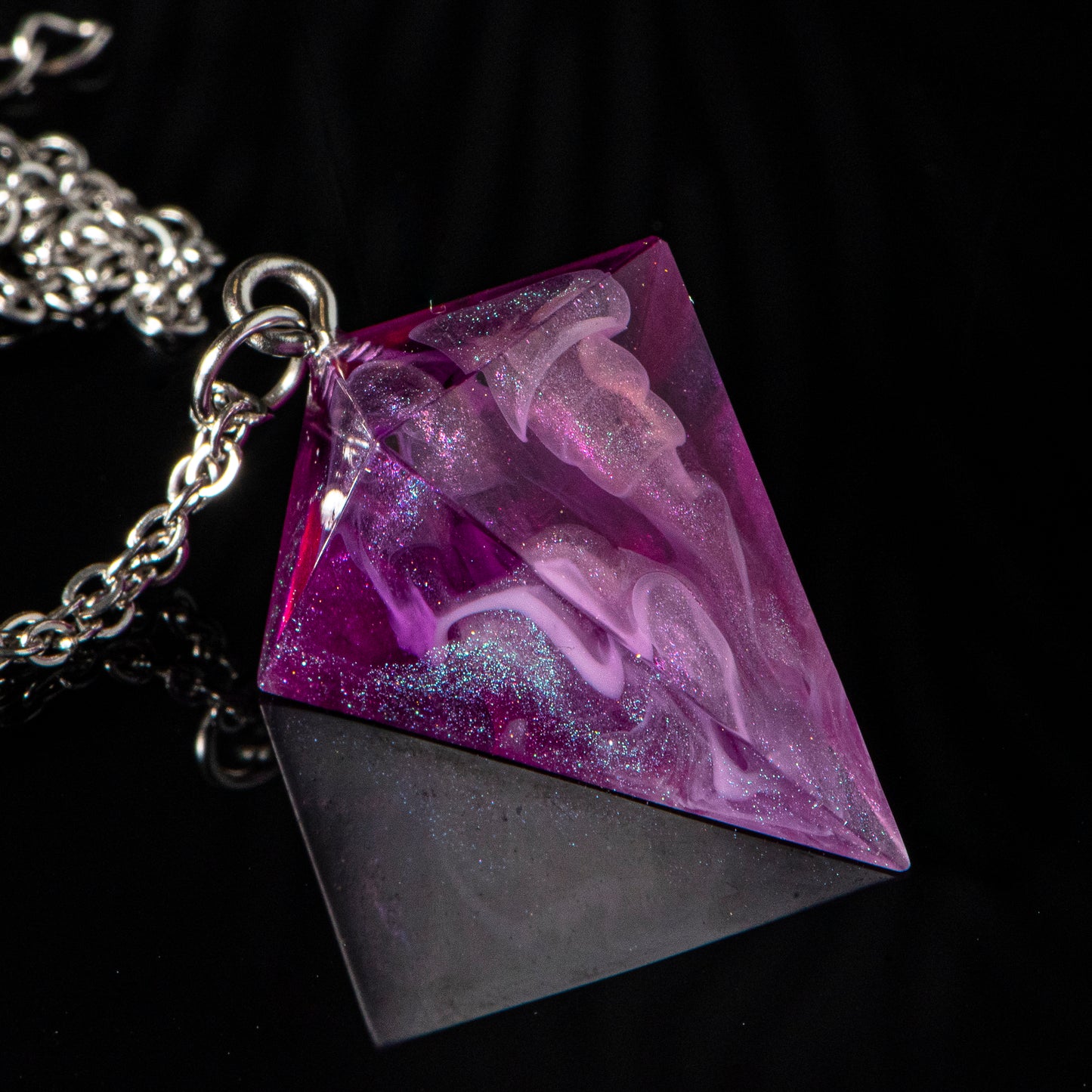 Flow /Signature Concept: Artistic Design Service & Handmade Necklace