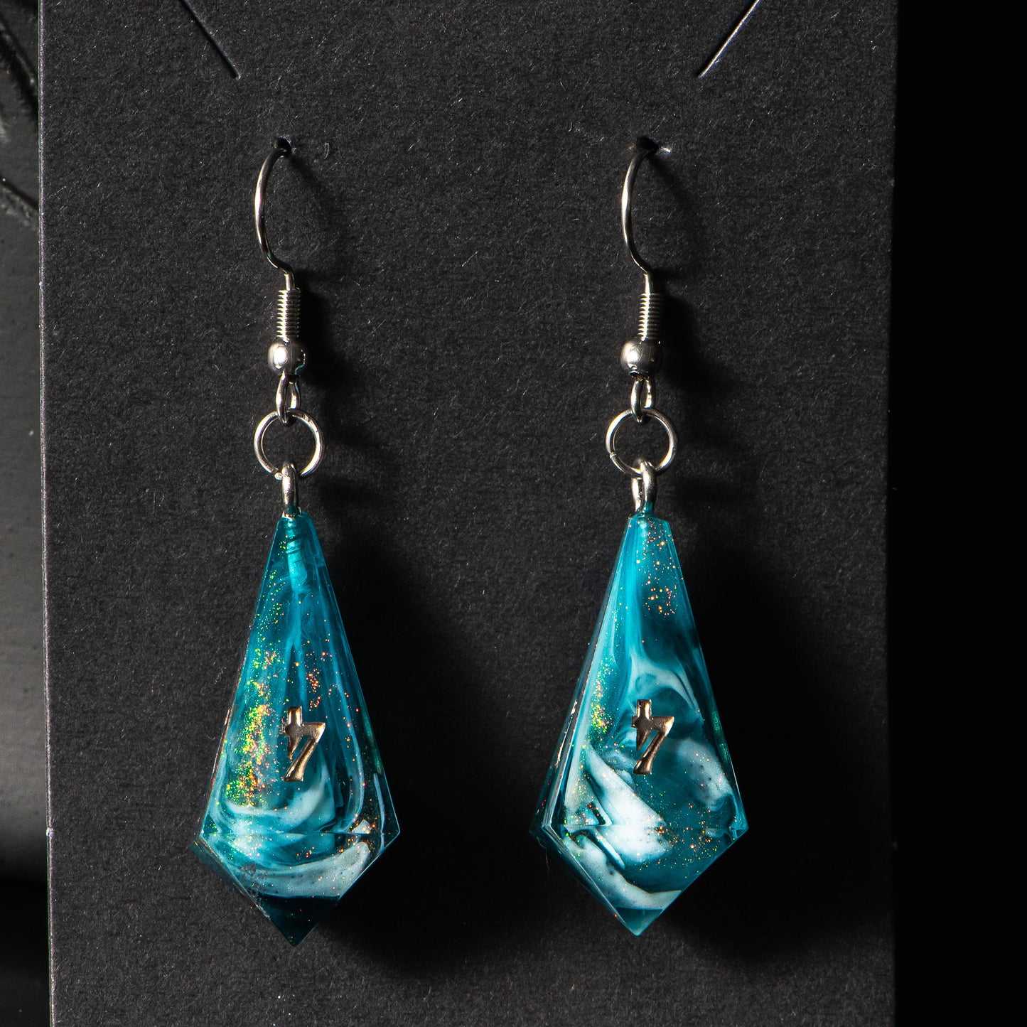 Shalinnis (Earrings) /Signature Concept: Artistic Design Service & Handmade Jewelry