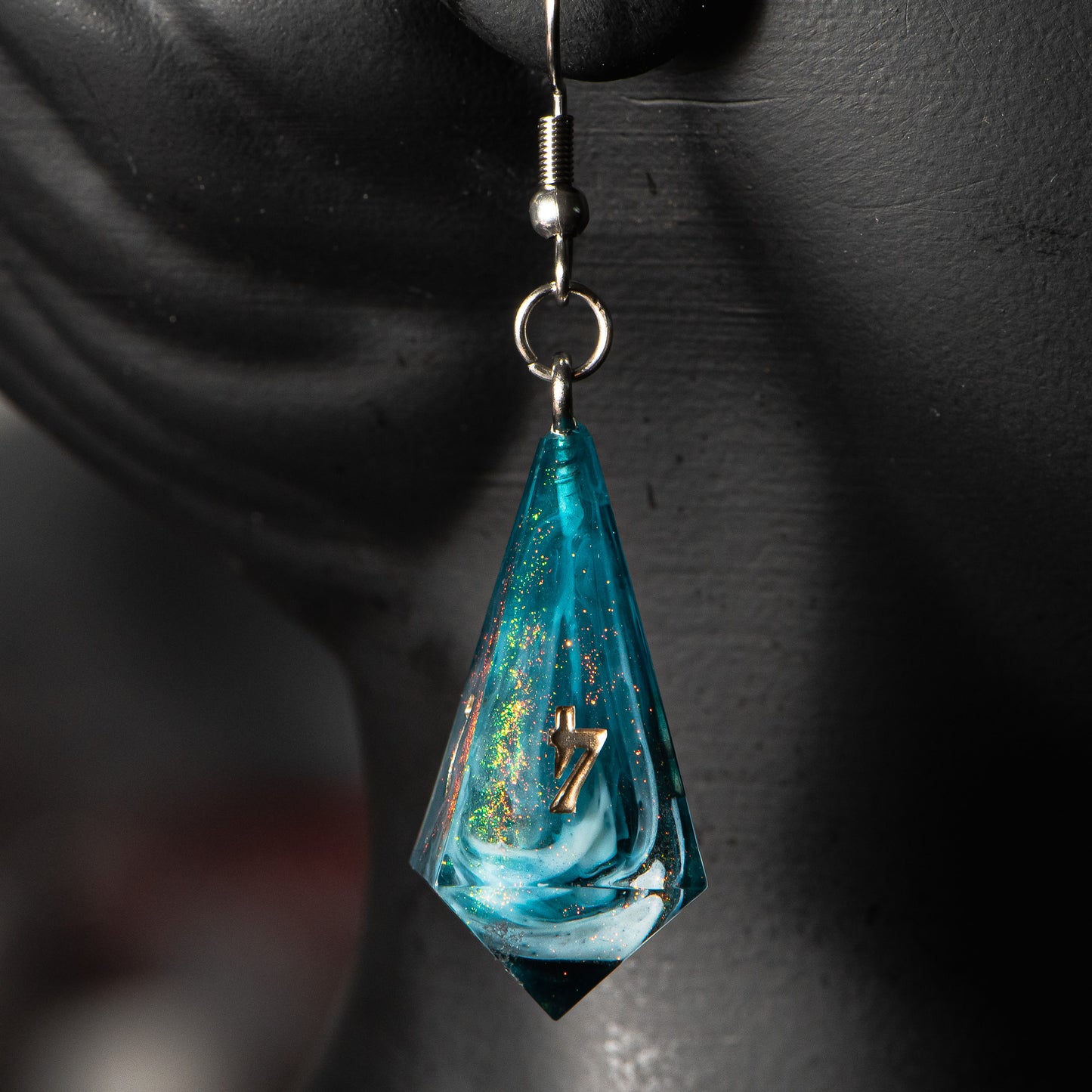 Shalinnis (Earrings) /Signature Concept: Artistic Design Service & Handmade Jewelry